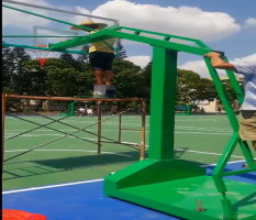 柳州柳邕高级中学移动篮球架安装