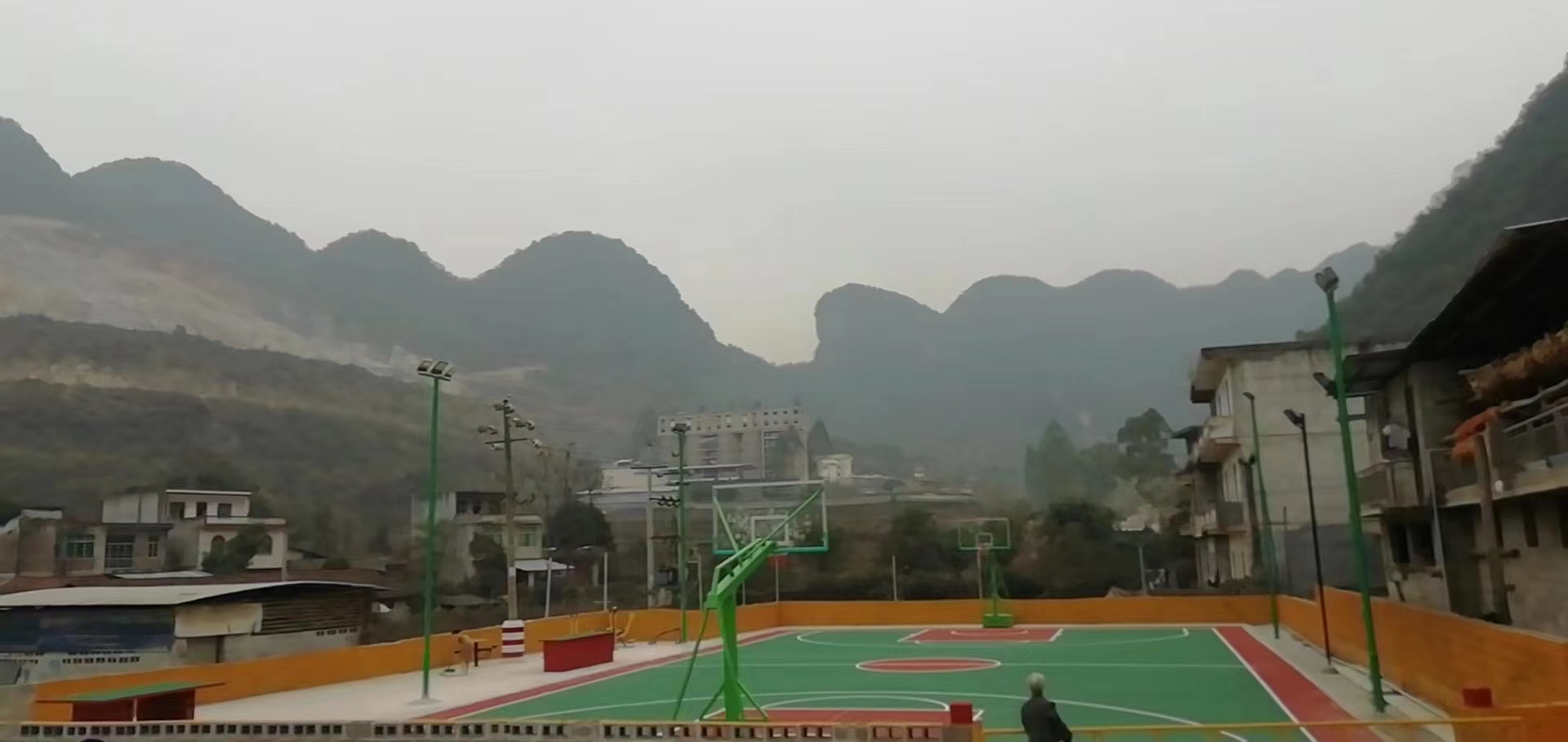 硅pu球场厂家